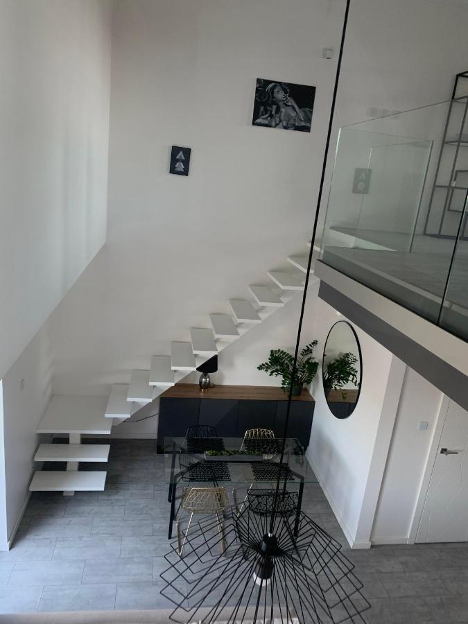 Two-Levels Penthouse With A Garden In The City Center Daire Łódź Dış mekan fotoğraf